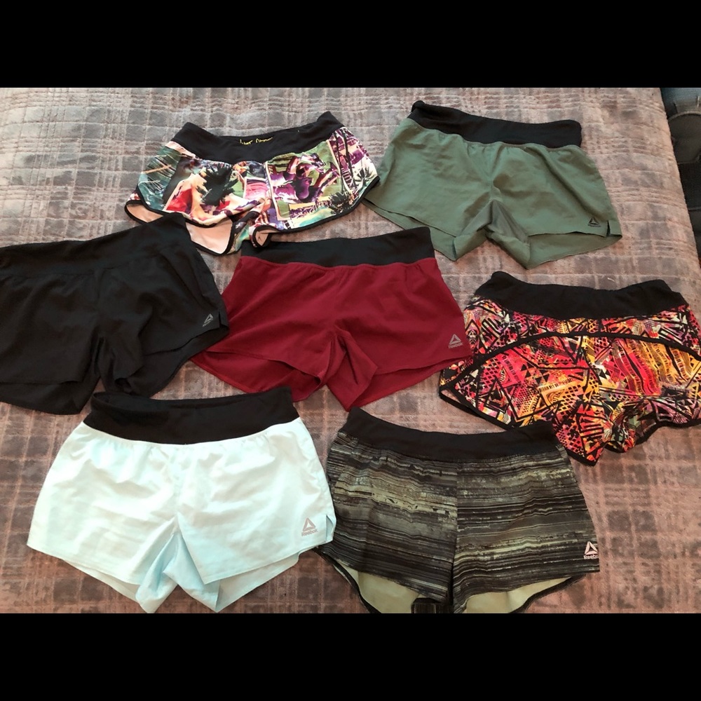 LOT- LADIES REEBOK SPEEDWICK LINED RUNNING SHORTS